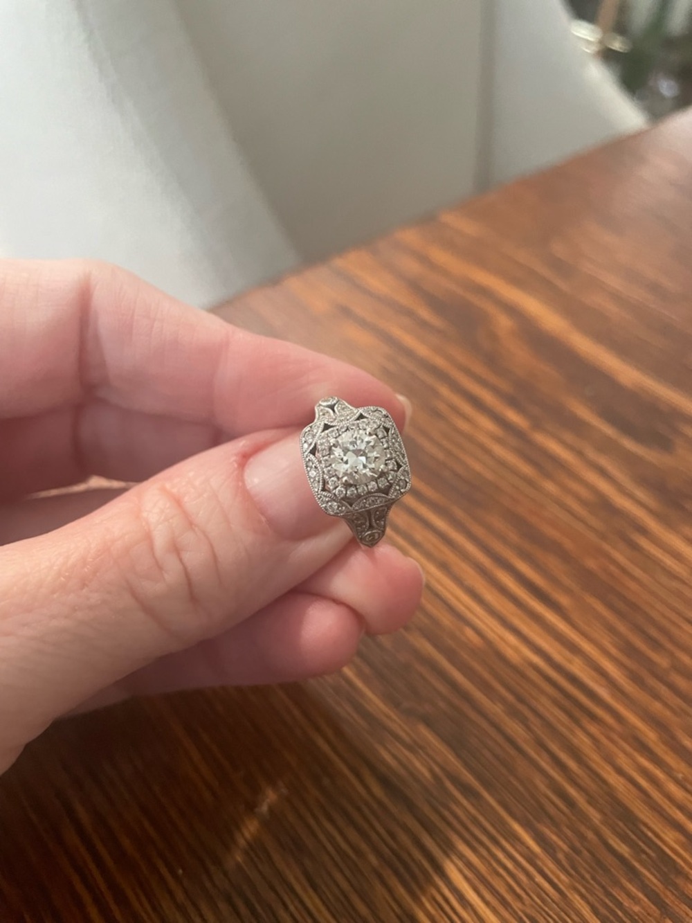 18K white gold Vintage-Style Halo Diamond Ring
